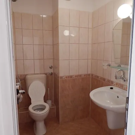 Tony Πανσιόν 3*